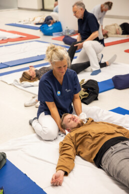 Lange Nacht am UK Münster: Elke Werner gibt Shiatsu